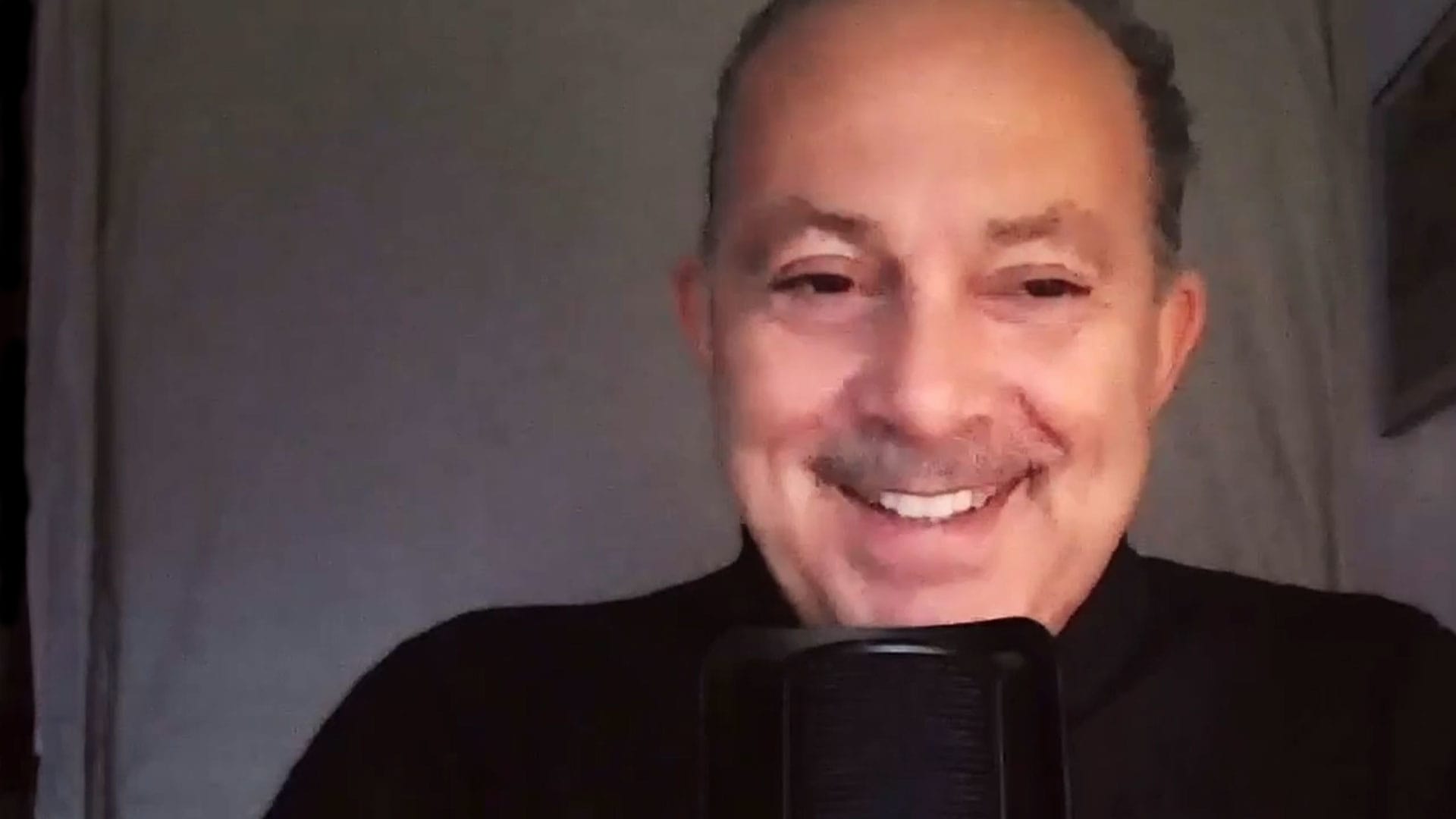 M-PATHIE – Zu Gast heute: Nino Sisto "Geisterthese"