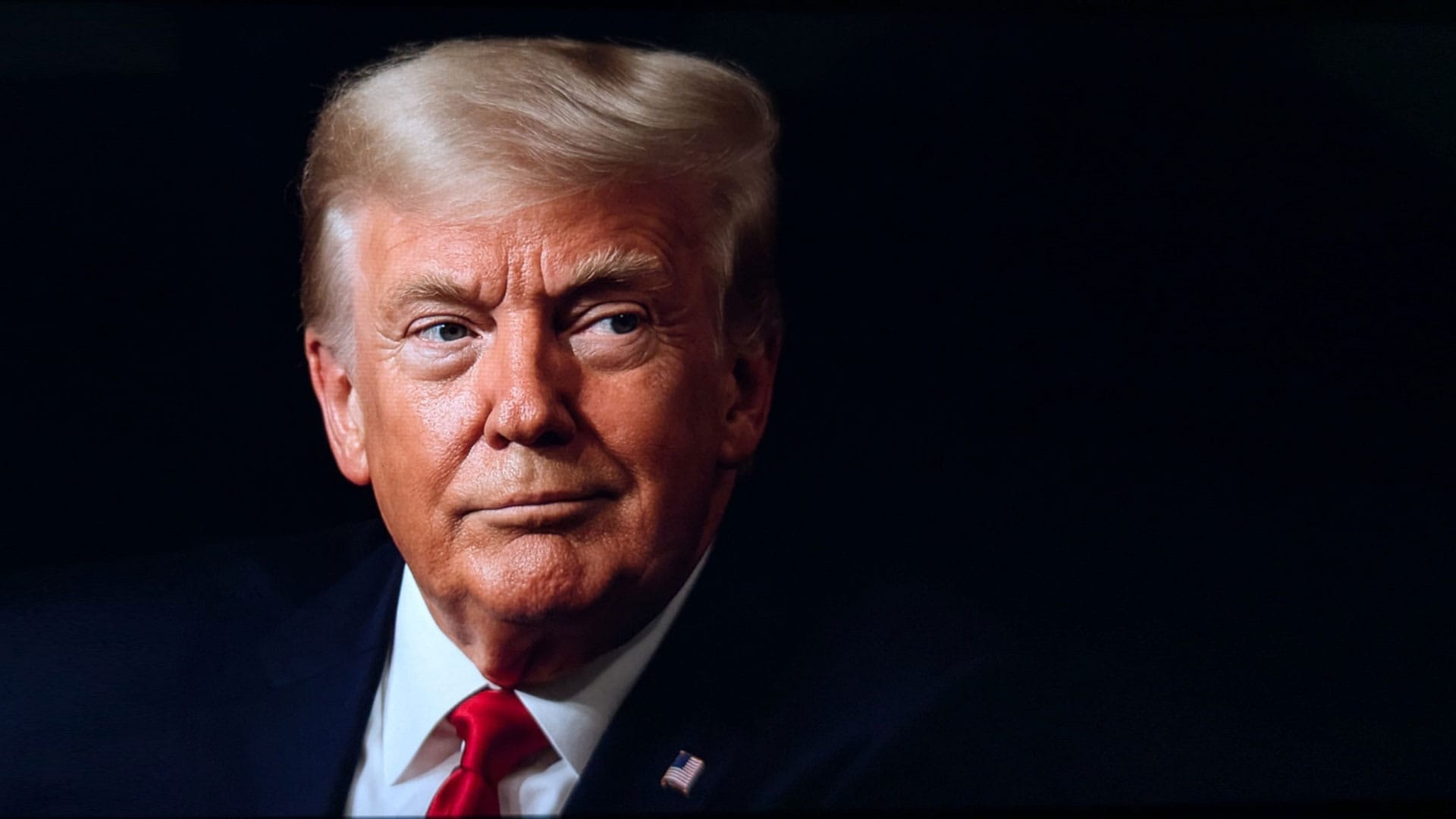 Füchse verwalten den Hühnerstall | Von Hermann Ploppa