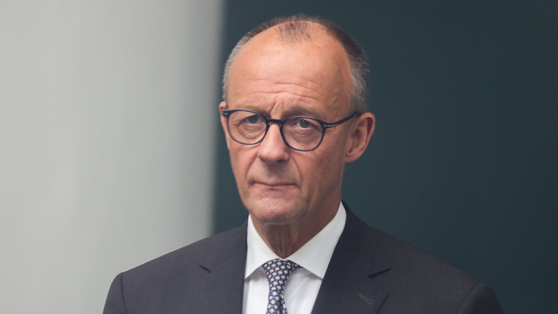 Der hilflose Appell | Von Janine Beicht