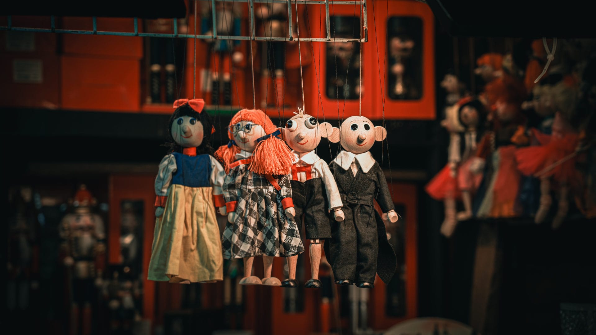 Menschen sind keine Marionetten | Von Andreas Peglau