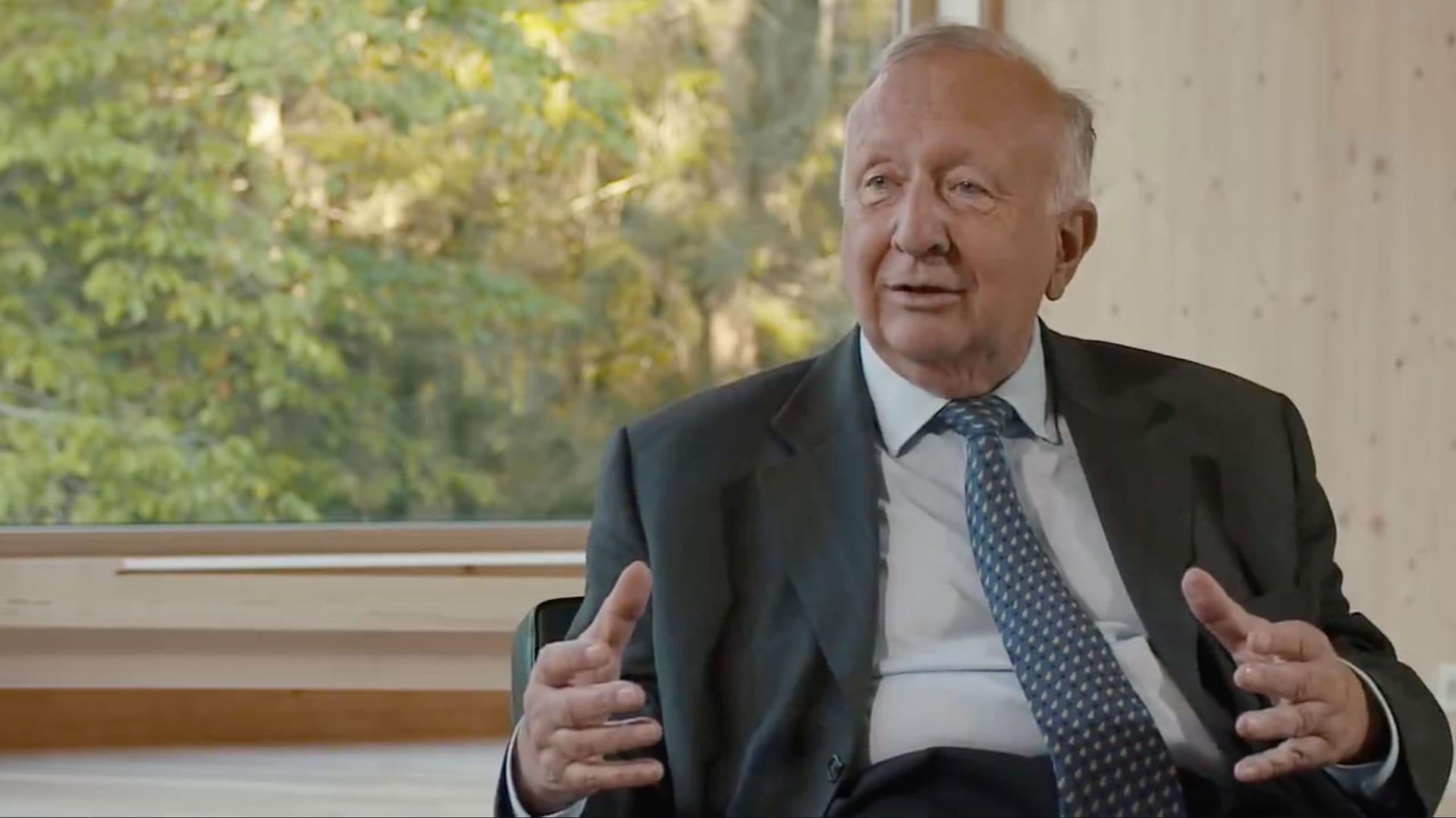 apolut fragt! 10 Fragen an Willy Wimmer