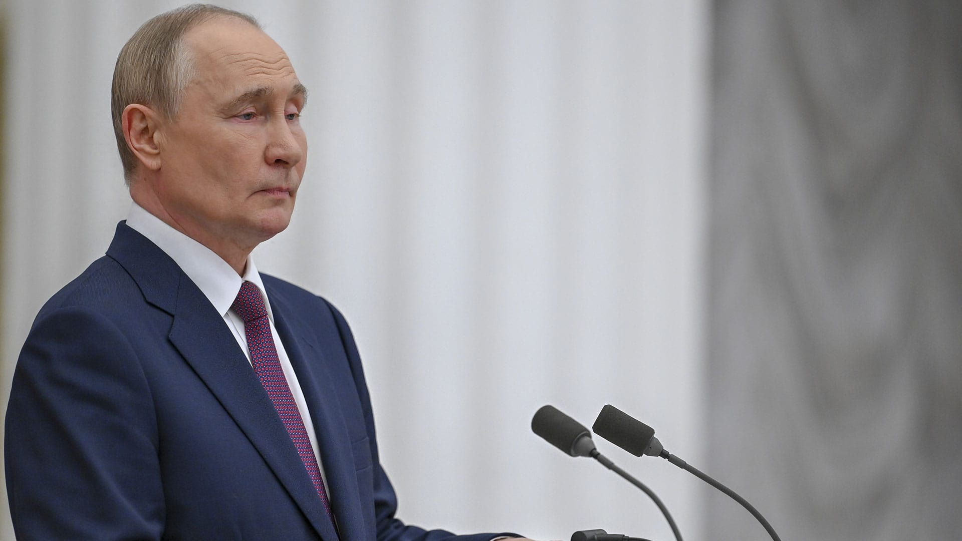Putin warnt und bietet Verhandlungen | Von Thomas Röper