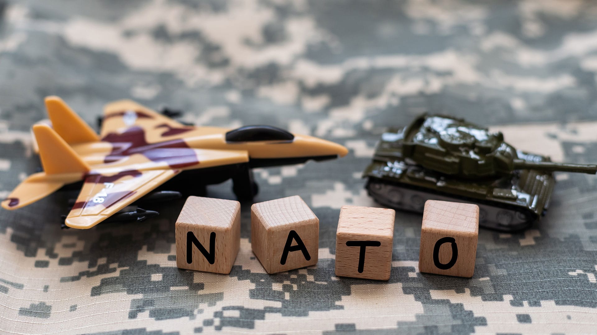 Die Krone der Realsatire – Friedenspreis für die NATO | Von Uwe Froschauer