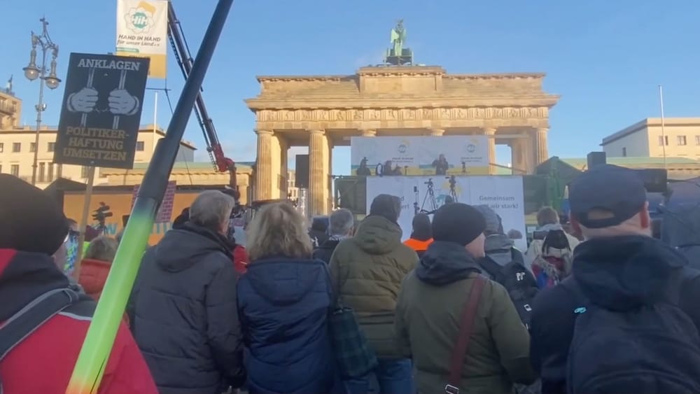 Am Set: Demonstration "Hand in Hand für unser Land" am 23.11.2024 in Berlin Beitragsbild