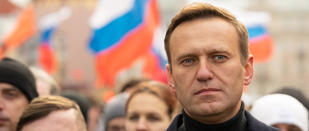 Das Navalny-Theater - Eine tragische Komödie | Von Rainer Rupp Beitragsbild