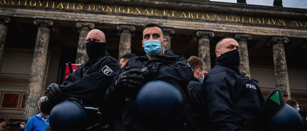 Polizei-Ärzte verbieten alles. Das weiche Wasser bricht den Stein Beitragsbild