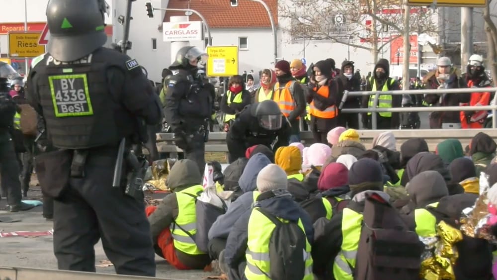 Am Set: Proteste gegen den AfD-Parteitag in Riesa Beitragsbild