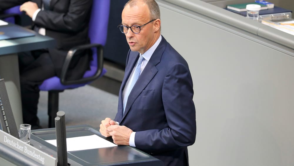 Friedrich Merz zum Ukrainekonflikt in seiner Regierungserklärung | von Uwe Froschauer Beitragsbild