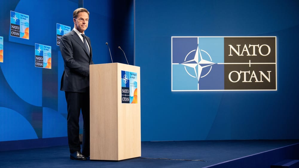 Der NATO-Westen auf der kollektiven Schleimspur Beitragsbild