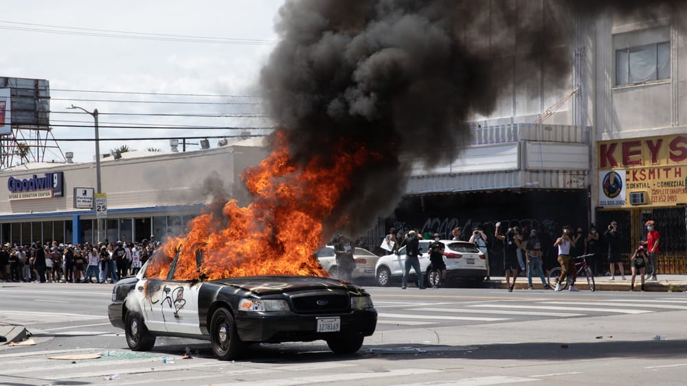 Los Angeles: Unruhen nach ICE-Razzien | Von Janine Beicht Beitragsbild