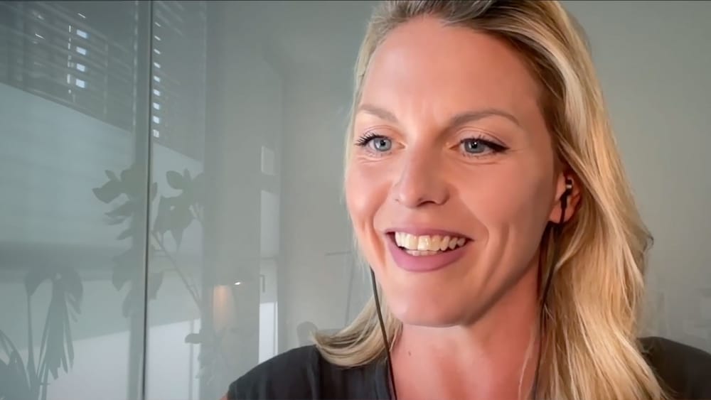 Im Gespräch: Elsa Mittmannsgruber | Petition „NEIN zum Krieg, JA zum Frieden!“ Beitragsbild