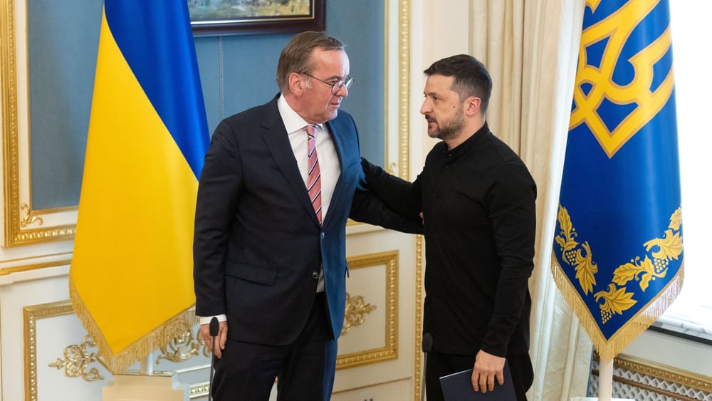 Wie die Bundesregierung Ziele in Russland angreifen und das verschleiern will | Von Thomas Röper Beitragsbild