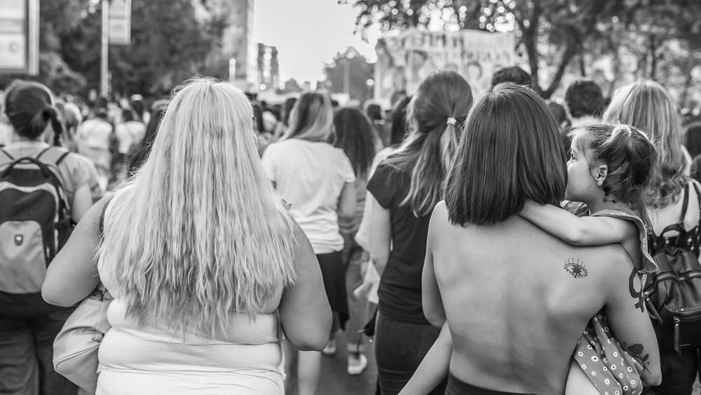 Femen - Ein Rückblick in die Vorkriegszeit | Von Paul Clemente Beitragsbild