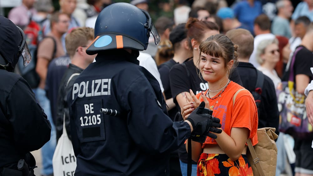 Nicht nur Ballweg: Querdenker vor Gericht | Von Paul Clemente Beitragsbild