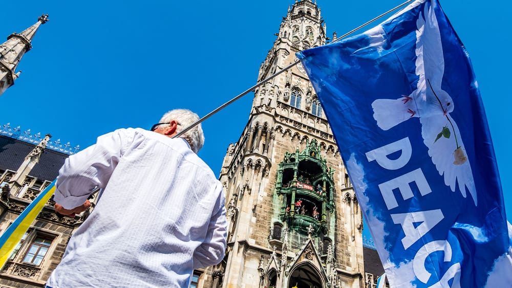 Traditionelle deutsche Friedensbewegung beginnt umzudenken | Von Rainer Rupp Beitragsbild