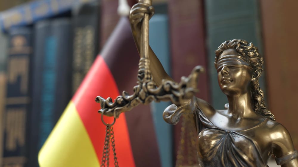 Rückzug einer Kandidatin und Krise der Demokratie: Der Fall Brosius-Gersdorf | Von Janine Beicht Beitragsbild