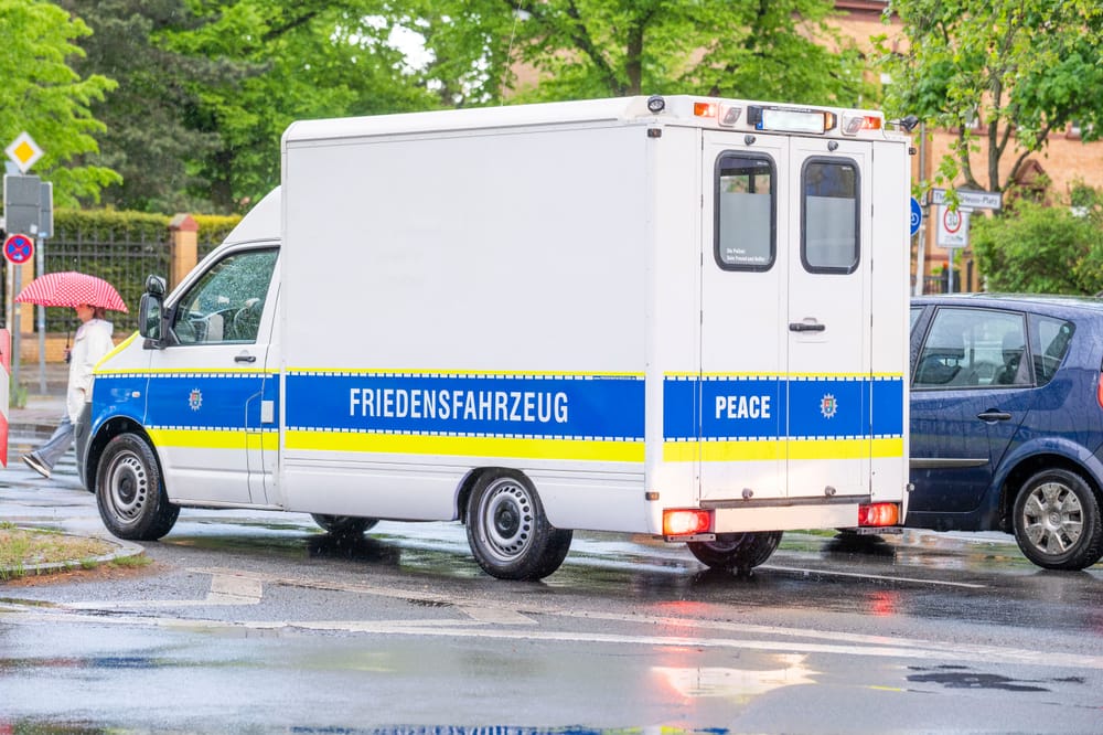 Querdenken 711: KRIEGSDIENSTVERWEIGERUNG - FÜR FRIEDEN Warum? Beitragsbild