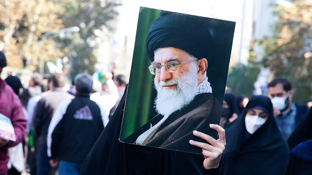 Khamenei getötet: US-israelische Angriffe eskalieren Iran-Konflikt Beitragsbild