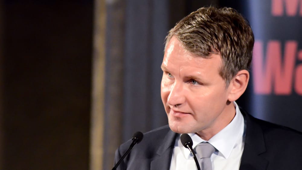 AfD scheitert erneut mit Misstrauensvotum – Mario Voigt bleibt Ministerpräsident in Thüringen Beitragsbild