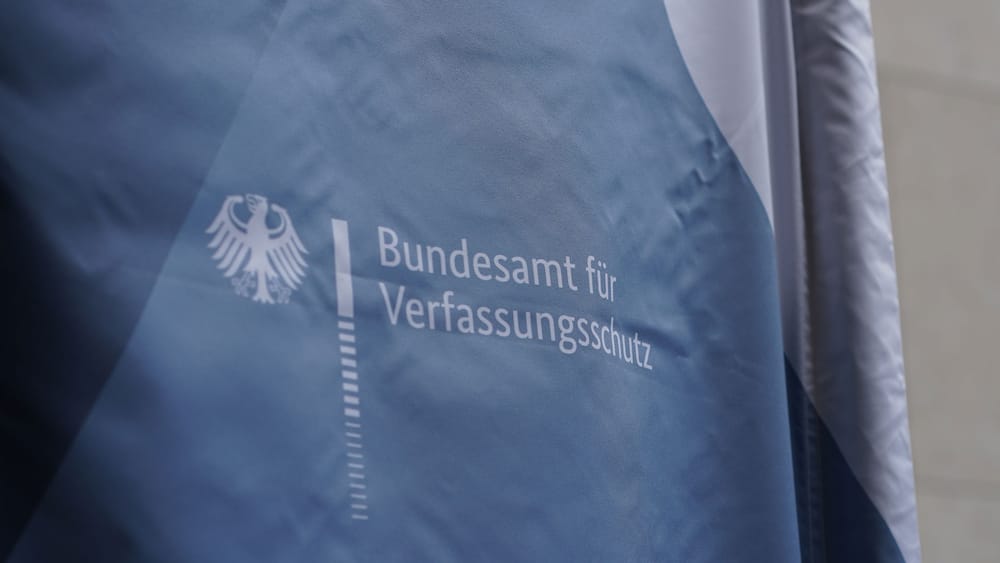 Kabinett beschließt Ausweitung der Geheimdienst-Befugnisse Beitragsbild