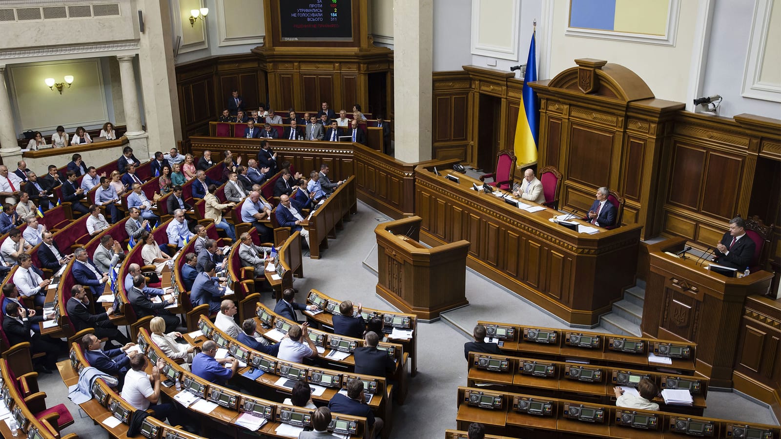 Ukrainisches Parlament verlängert Kriegsrecht bis Februar 2026