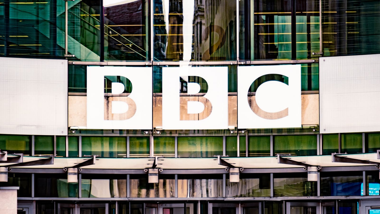 BBC-Führung tritt nach Manipulationsvorwürfen zu Trump-Rede zurück