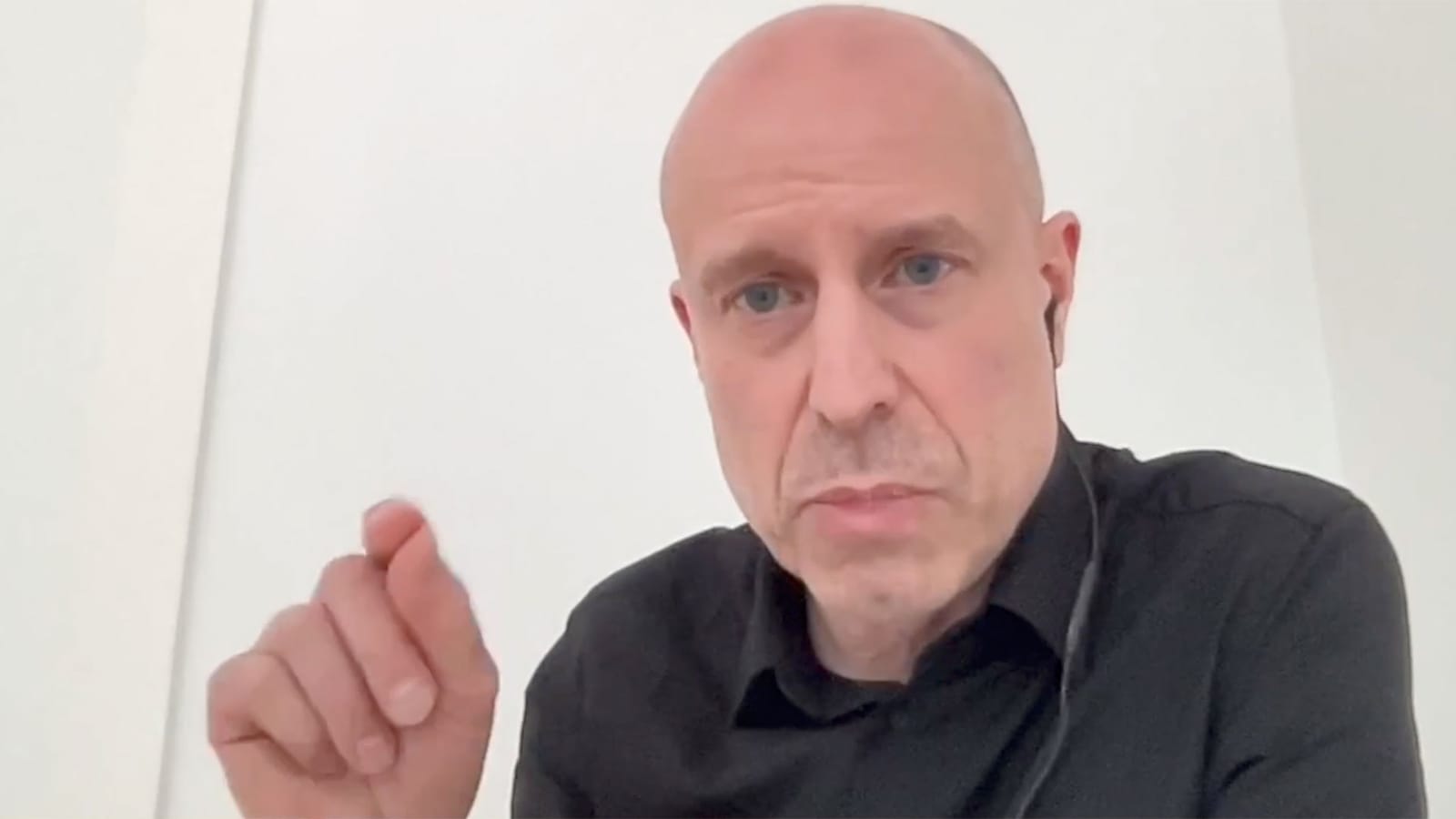 Im Gespräch: Dietrich Schauer | Die dunkle Realität psychologischer Programmierung Beitragsbild