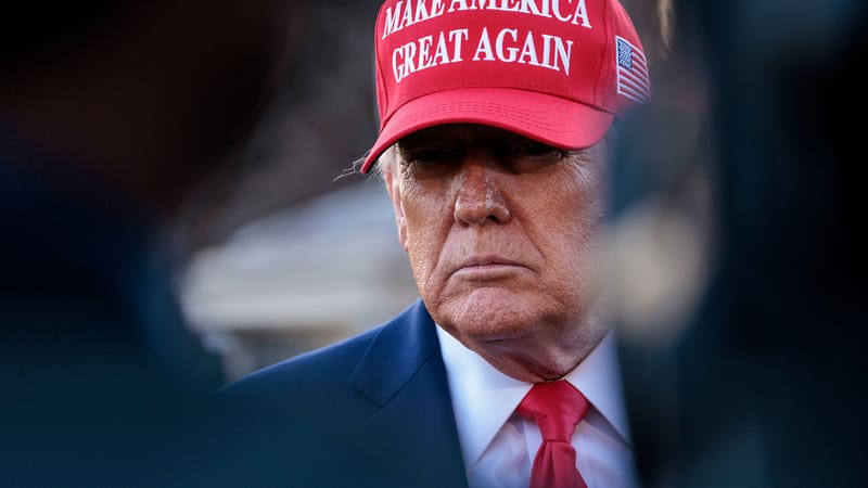 Trump im Dunkeln: Ein gezielter Affront? | Von Sabiene Jahn Beitragsbild