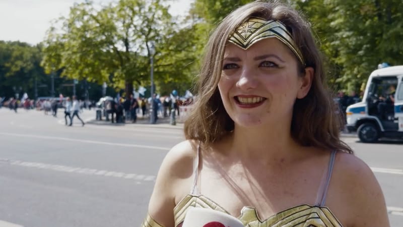 Am Set: Weltfrieden-Demo am 02.08.2025 in Berlin Beitragsbild