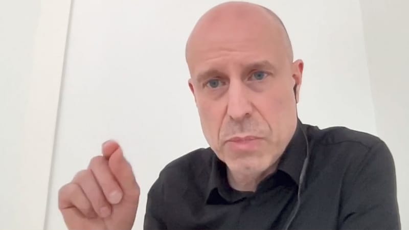 Im Gespräch: Dietrich Schauer | Die dunkle Realität psychologischer Programmierung Beitragsbild