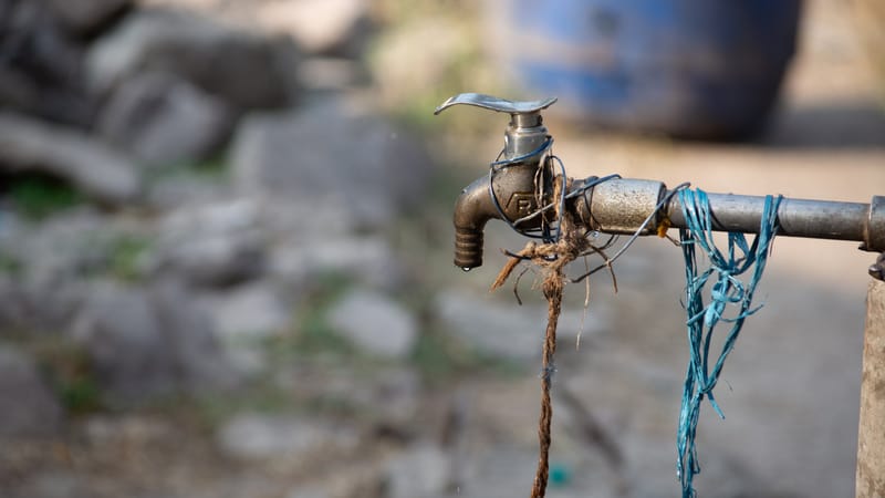 Wasser und Militarisierung der EU: Mehr Waffen, weniger Trinkwasser | Von Uwe Müller Beitragsbild