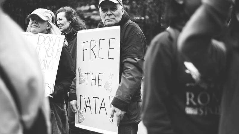 Tech-Oligarchen fabrizieren die Öffentliche Meinung | Von Hermann Ploppa Beitragsbild
