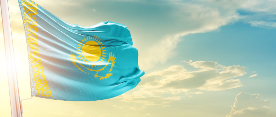 Kasachstan zwischen dem Westen und Russland | Von Thomas Röper